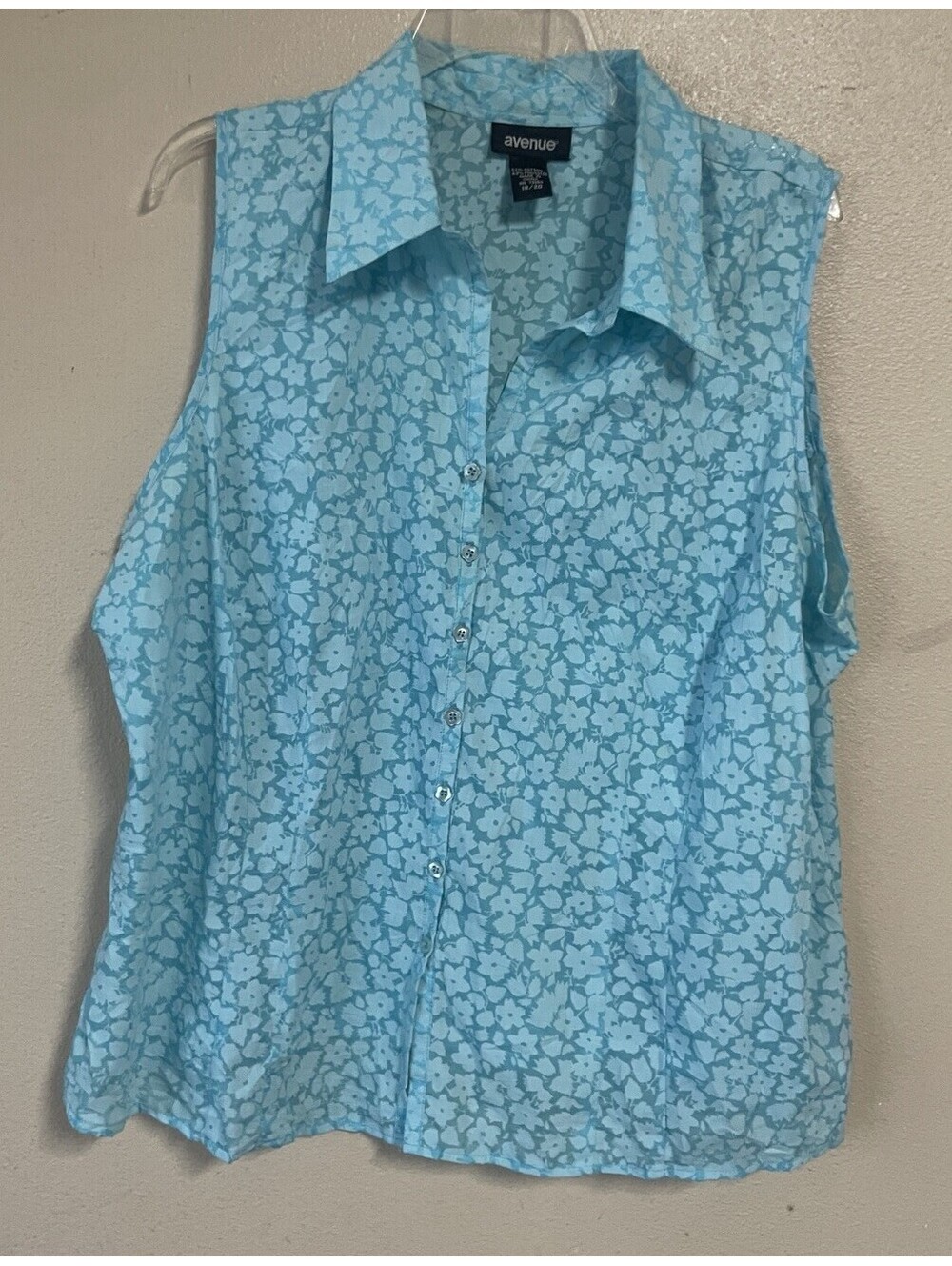 plus button down shirt 18/20 Blue Sleeveless Somewhat Sheer Avenue 1x Floral